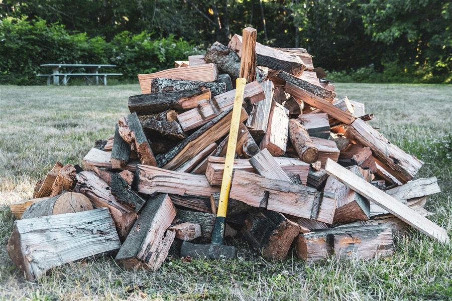 Brænde - en komplet guide til effektiv opvarmning